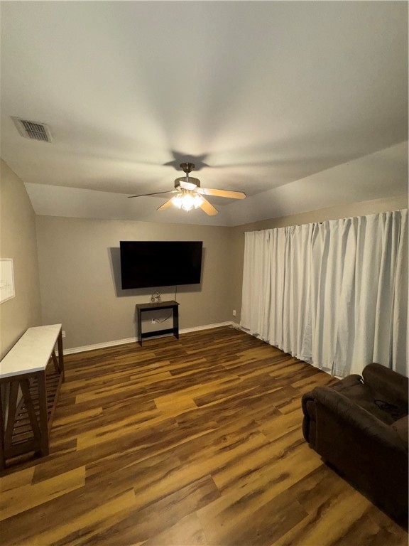6821 Blue Skyway Dr Property Photo 3