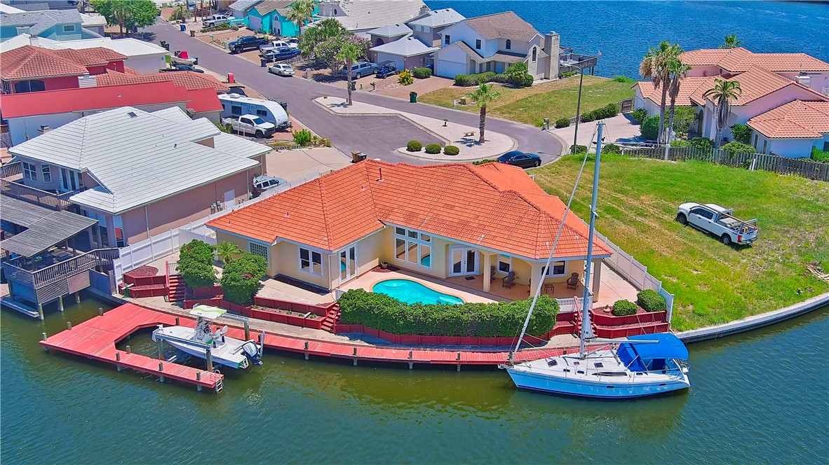 13902 Dasmarinas Dr Property Photo 2
