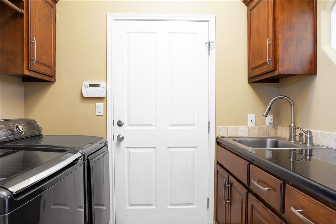 13902 Dasmarinas Dr Property Photo 8