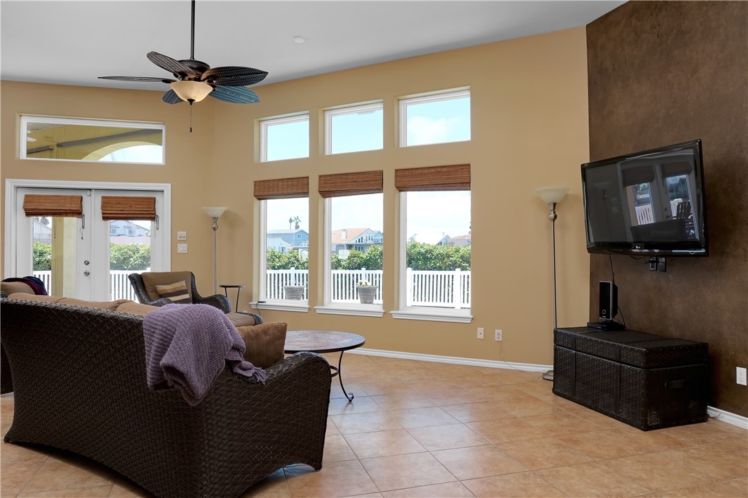13902 Dasmarinas Dr Property Photo 9