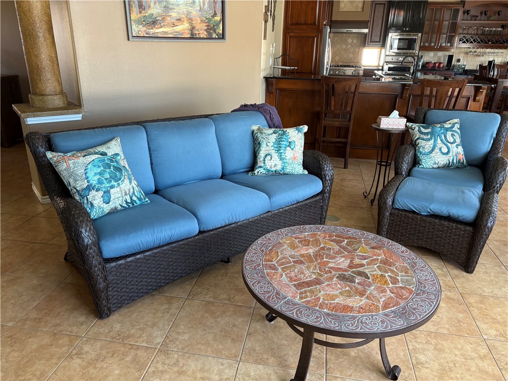 13902 Dasmarinas Dr Property Photo 11