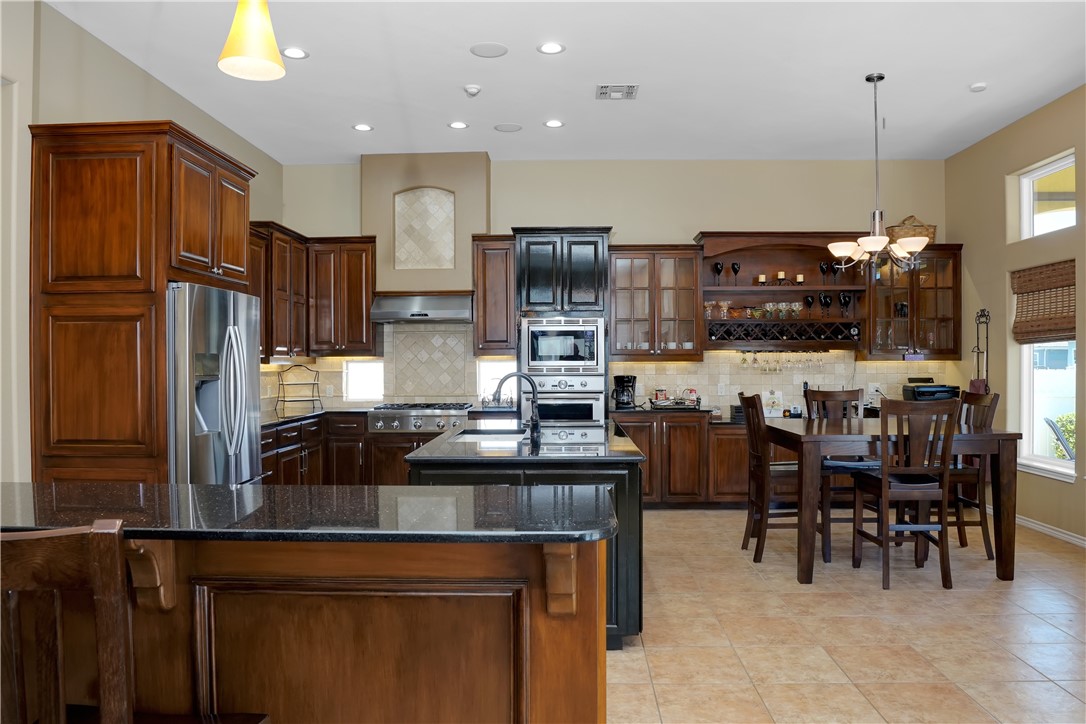 13902 Dasmarinas Dr Property Photo 12