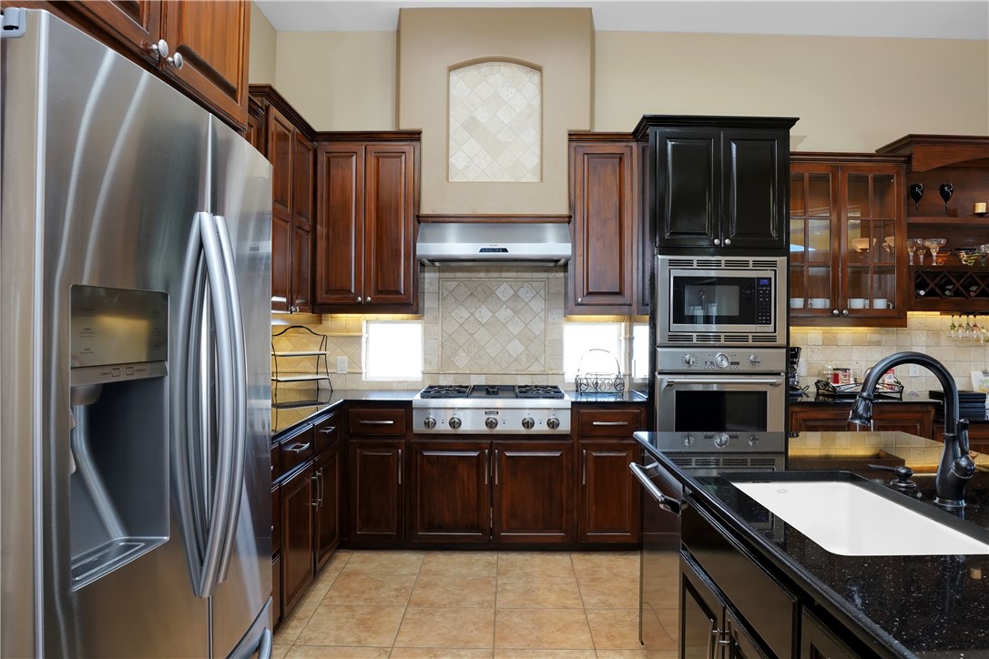 13902 Dasmarinas Dr Property Photo 13