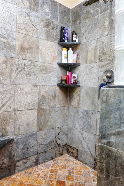 13902 Dasmarinas Dr Property Photo 30