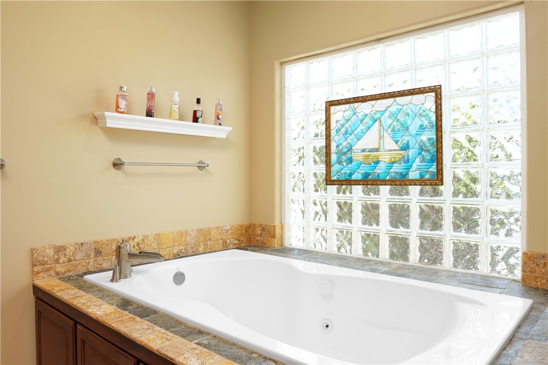 13902 Dasmarinas Dr Property Photo 32