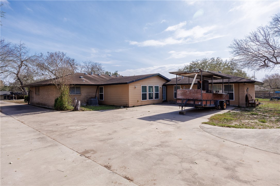 3825 Country Estates Dr Property Photo 36