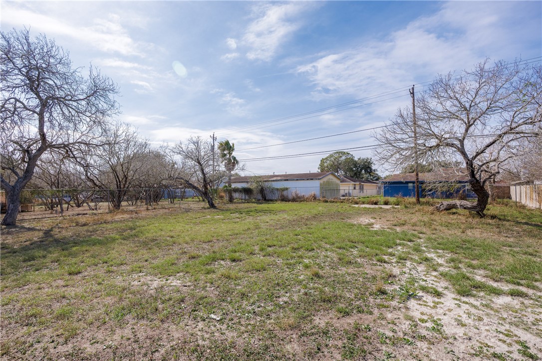 3825 Country Estates Dr Property Photo 39
