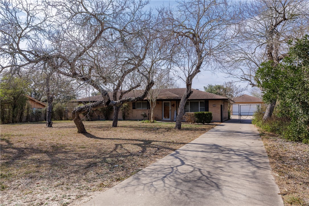 3825 Country Estates Dr Property Photo 40