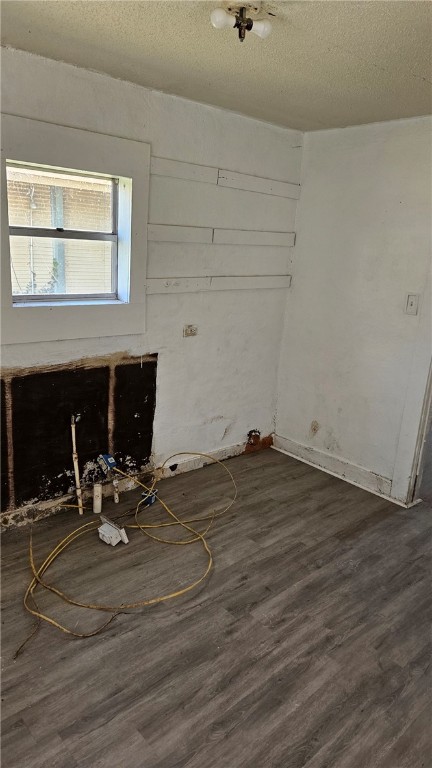 1506 N Hill St Property Photo 9