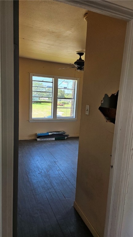 1506 N Hill St Property Photo 18
