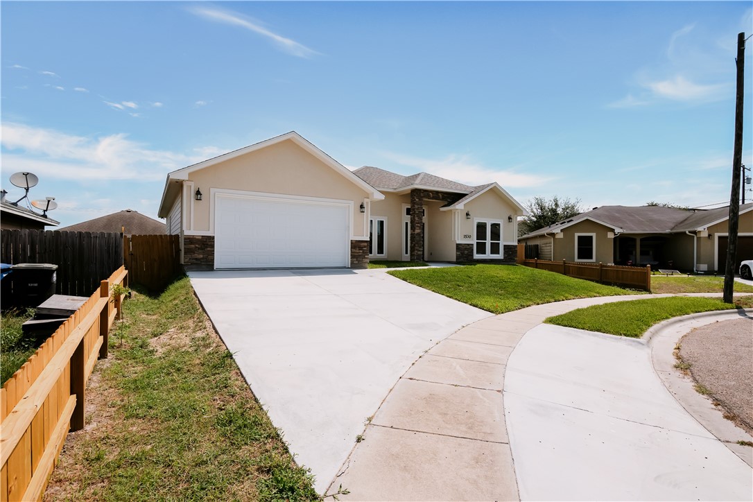 1530 Bay Moon Ct Property Photo 2