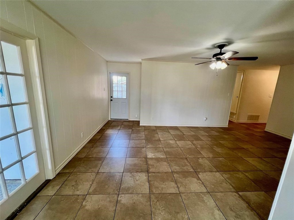 4402 Killarmet Dr Property Photo 16