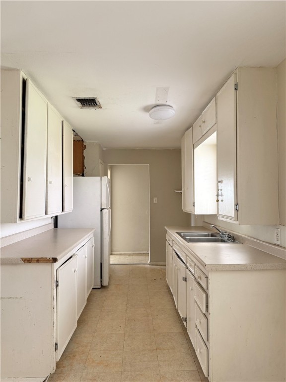 2306 E Trinity Property Photo 7
