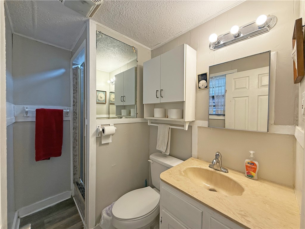 541 W Wilson Ave Property Photo 17