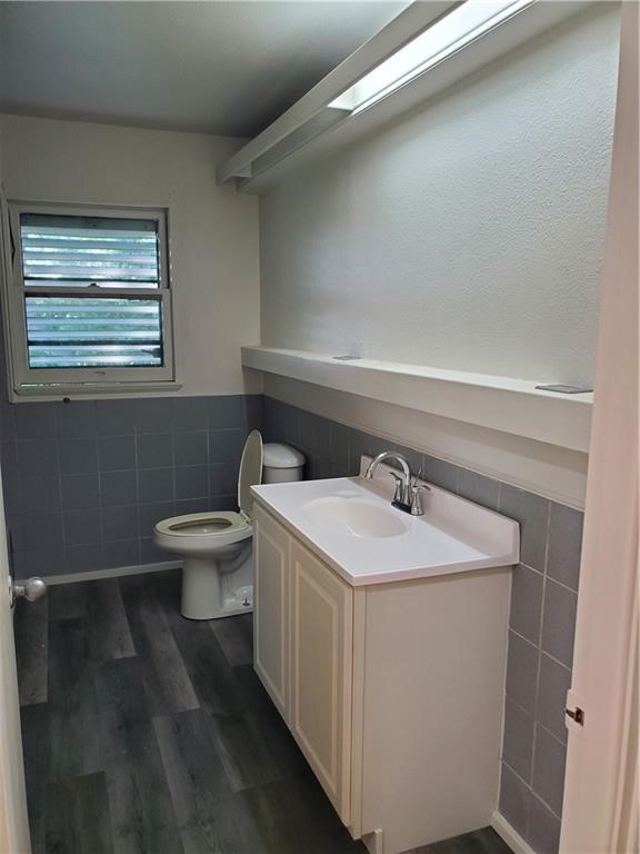 700 7th St Property Photo 18