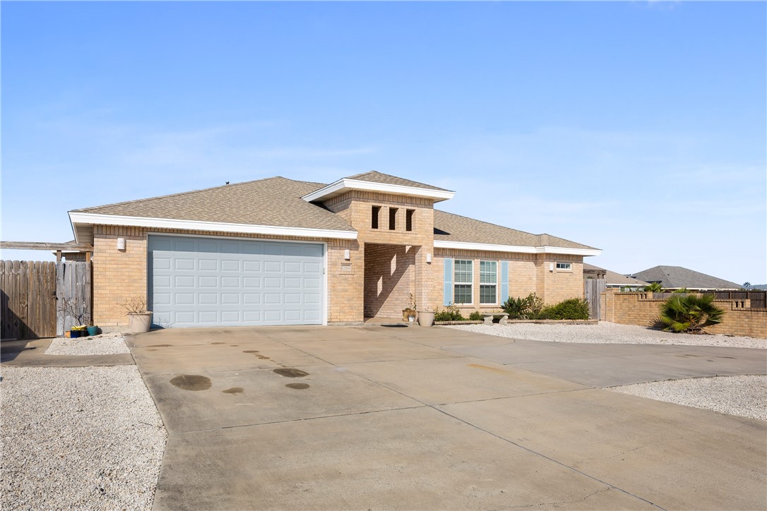 15521 Cuttysark St Property Photo 3