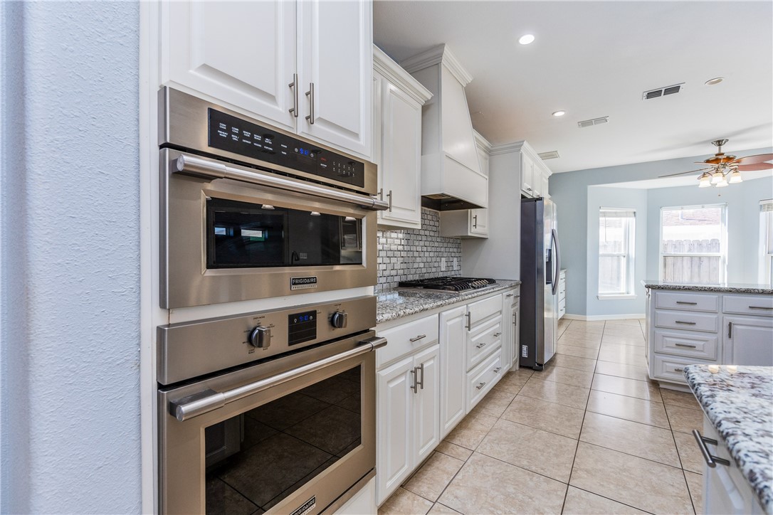 15521 Cuttysark St Property Photo 7