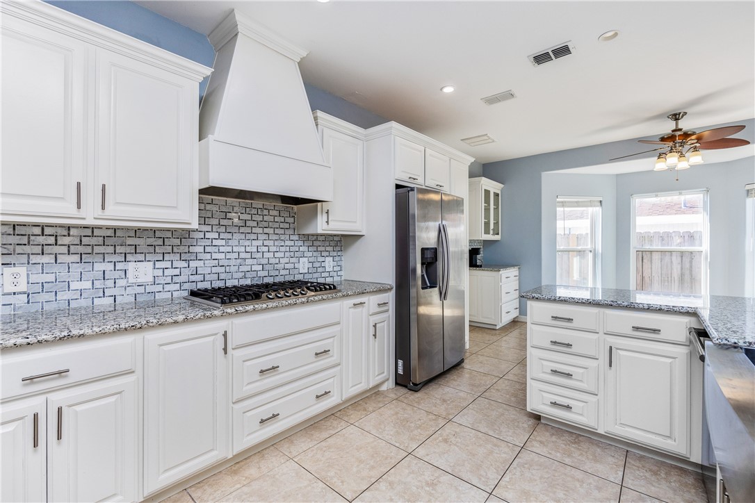 15521 Cuttysark St Property Photo 8