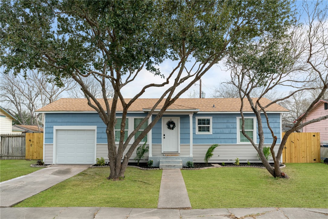 4914 Lansdown Dr Property Photo 1