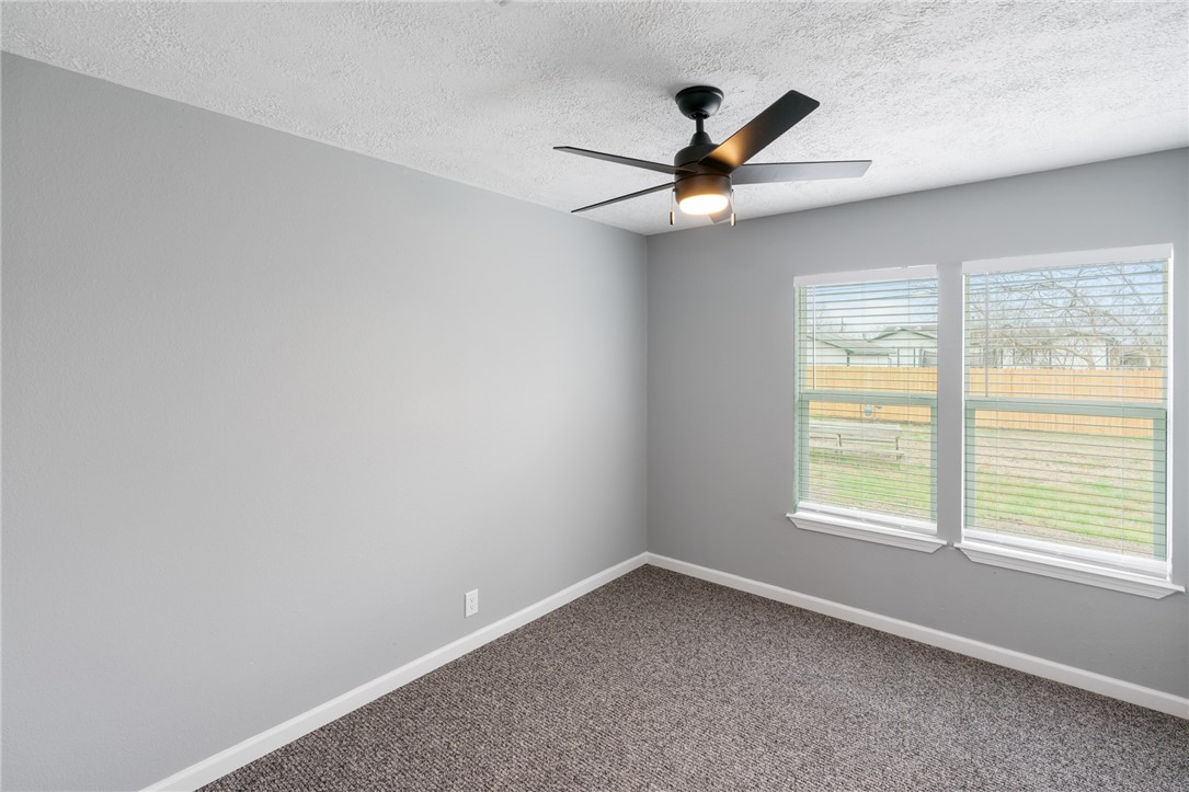 4914 Lansdown Dr Property Photo 10