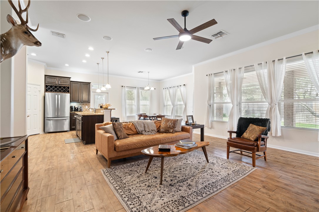 130 Sandhill Woods Property Photo 4