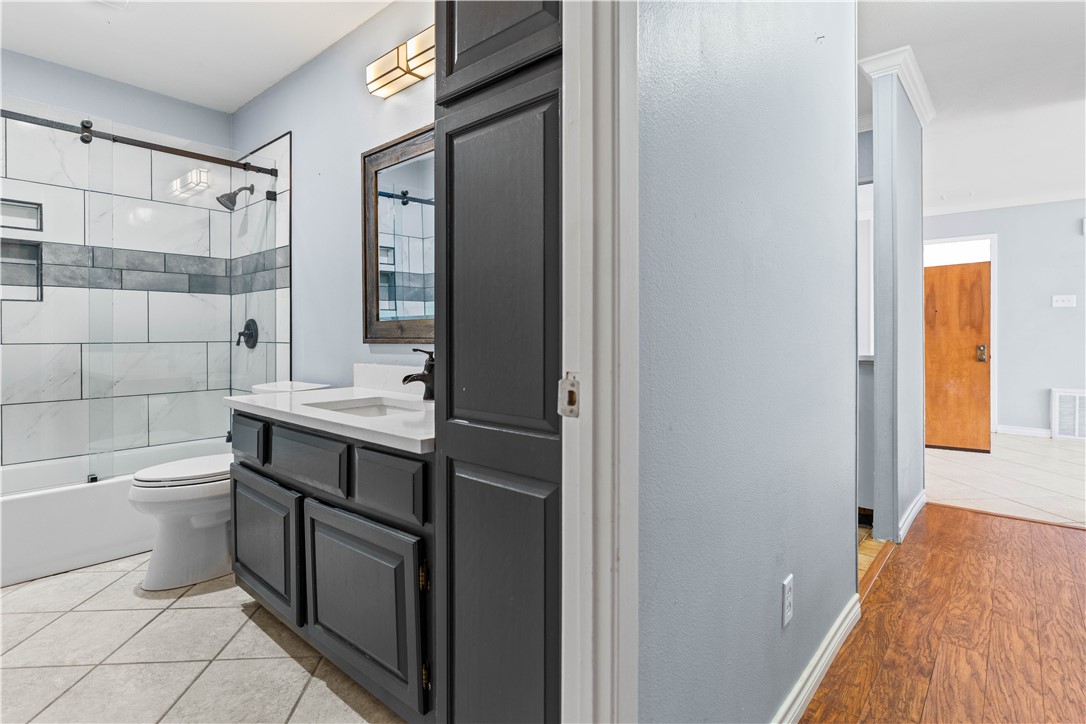 1400 Ocean Dr 203a Property Photo 13