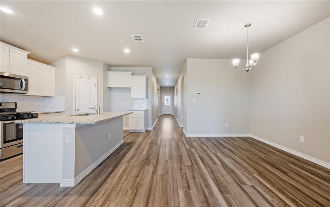 1342 Alexandra Park Lane Property Photo 3