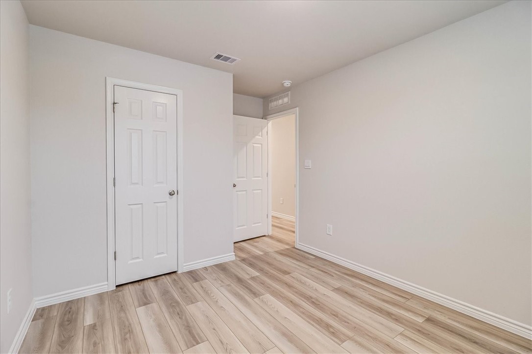 2321 Refreshing Property Photo 6