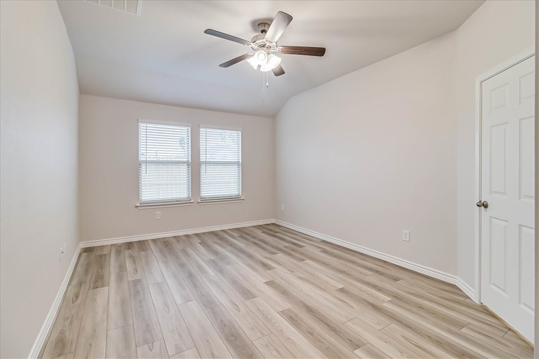 2321 Refreshing Property Photo 19