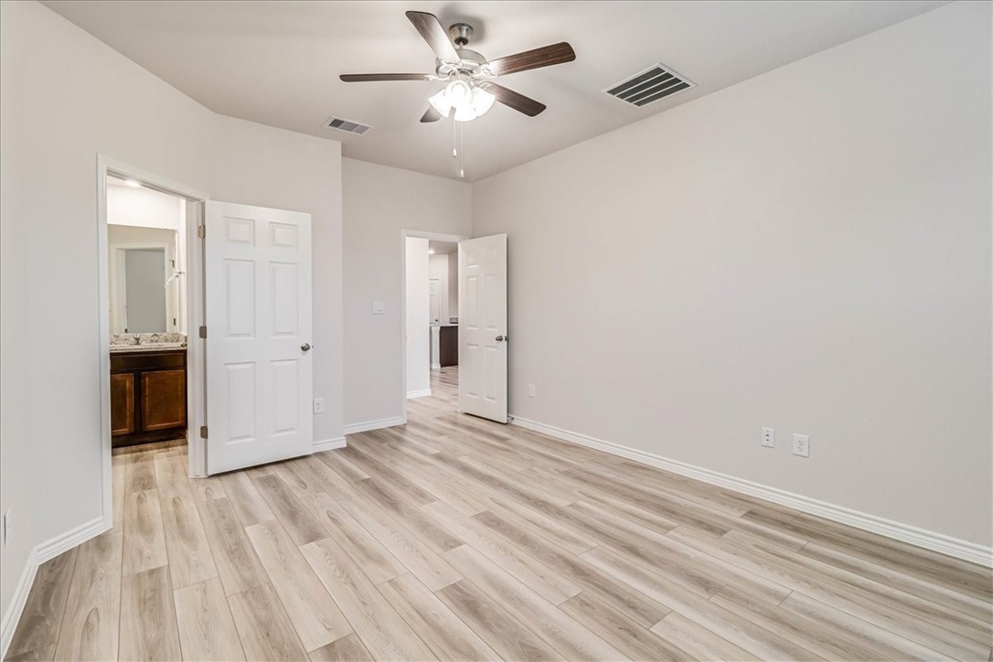2321 Refreshing Property Photo 21