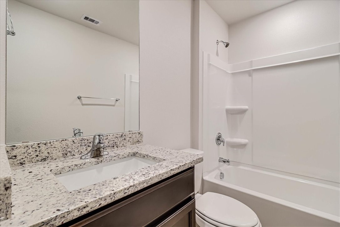 2321 Refreshing Property Photo 29