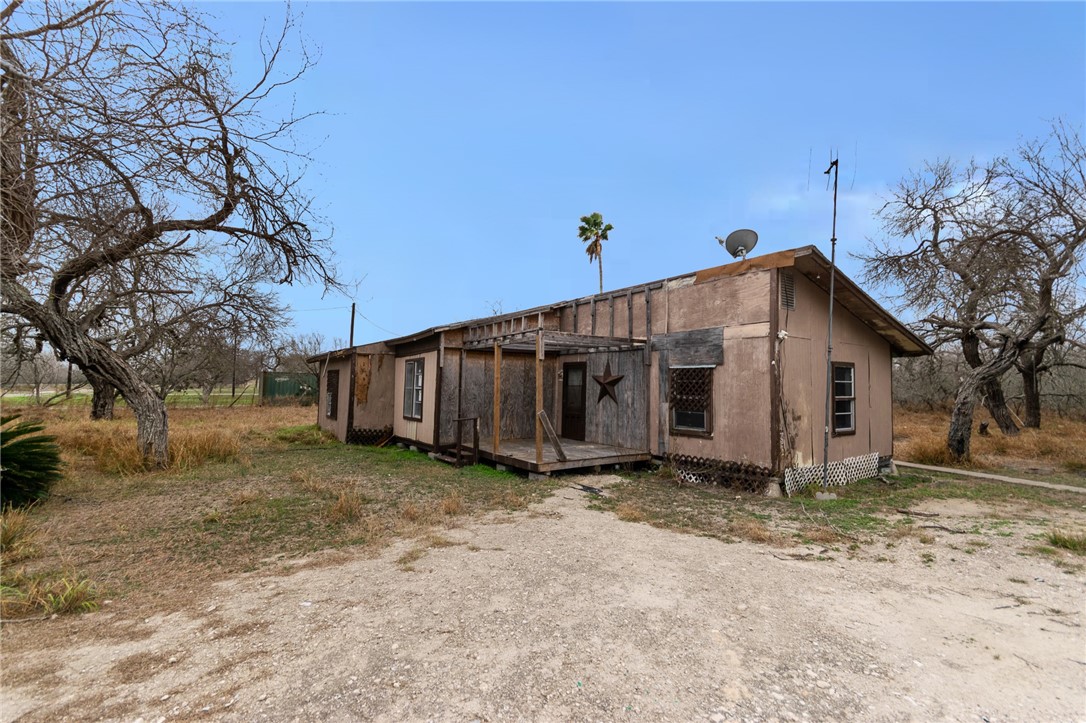 129 N County Road 1012 Property Photo 2