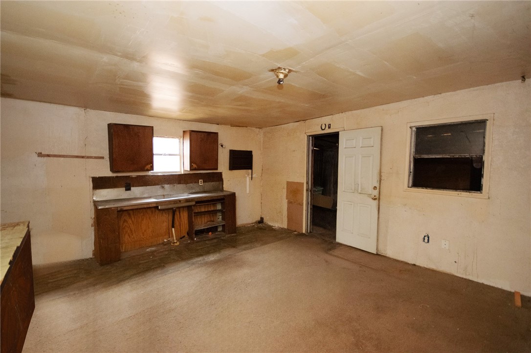 129 N County Road 1012 Property Photo 8