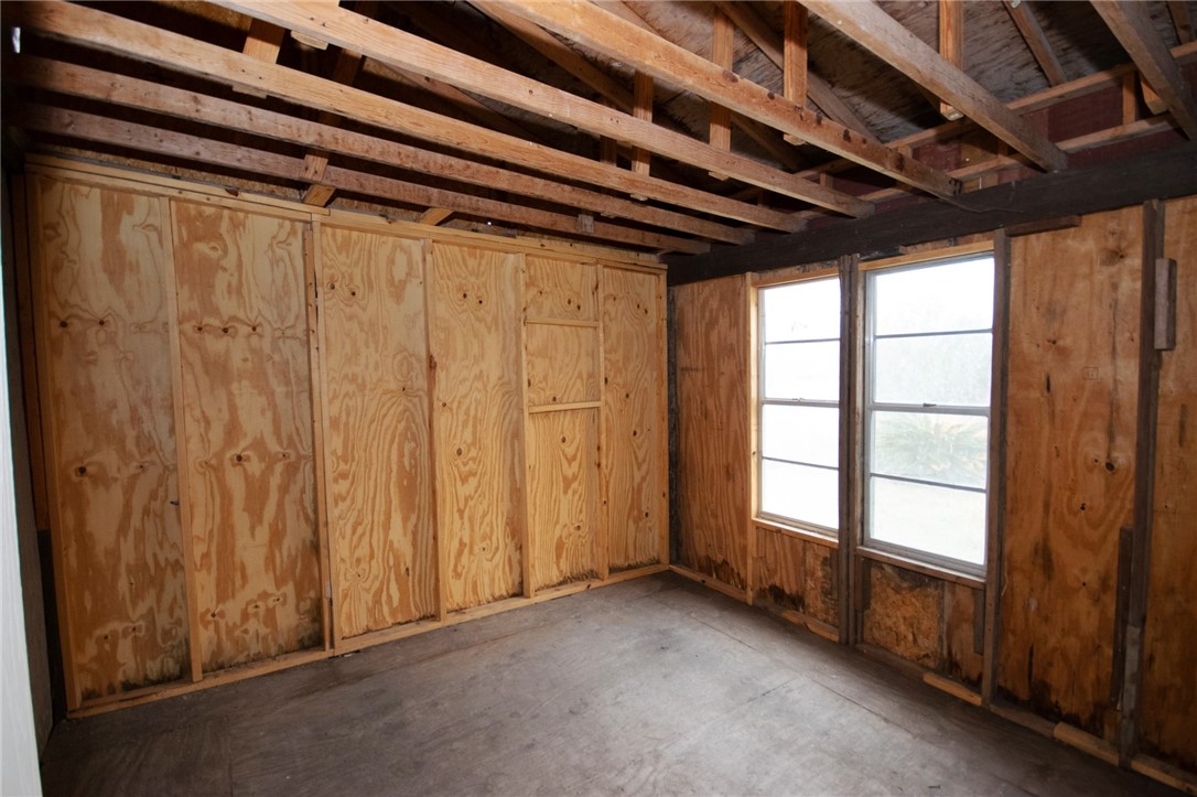 129 N County Road 1012 Property Photo 11