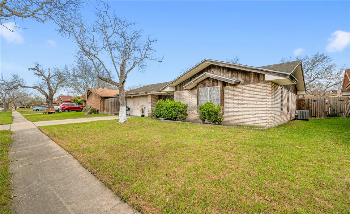 1114 Bradshaw Dr Property Photo 15