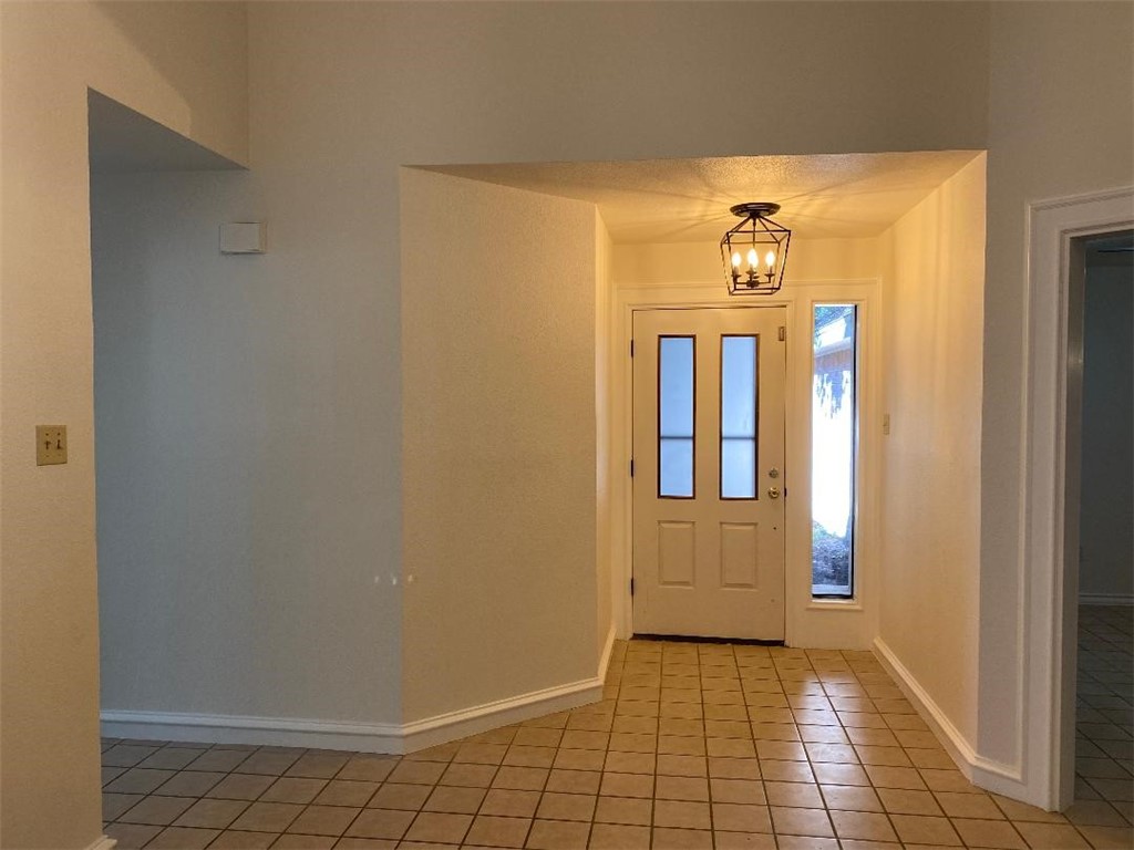 3921 Mckinzie Road Property Photo 8