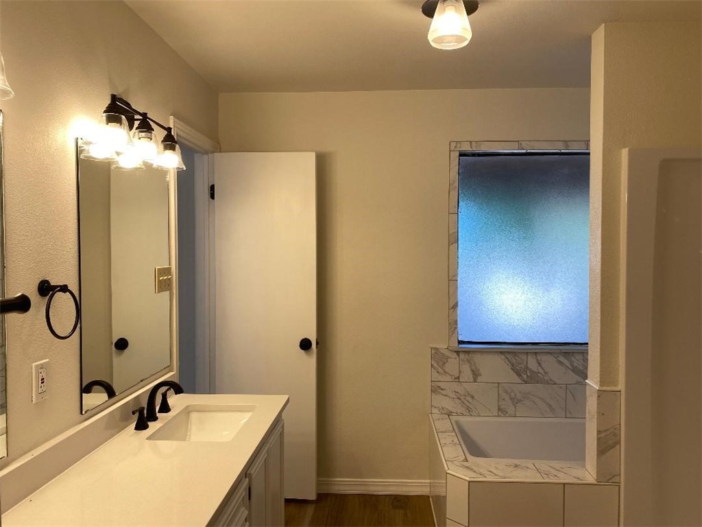 3921 Mckinzie Road Property Photo 16