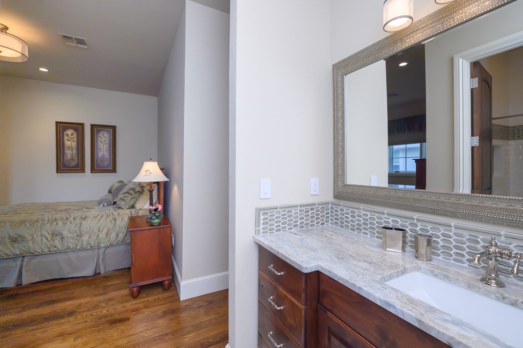 1229 S Water St Property Photo 20
