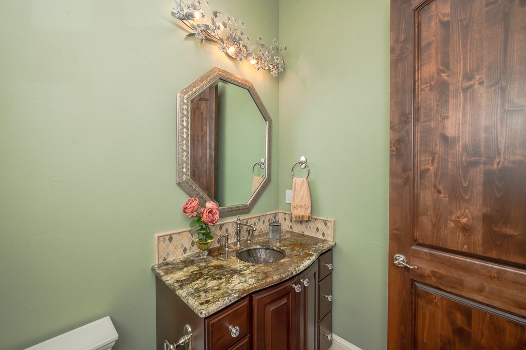 1229 S Water St Property Photo 26