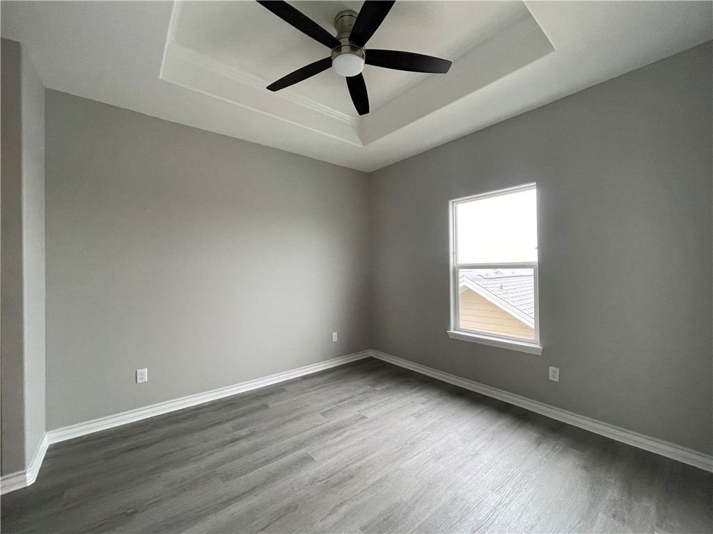 14202 Marina Dr B Property Photo 7