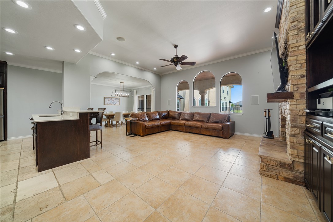5514 King Trail Property Photo 6