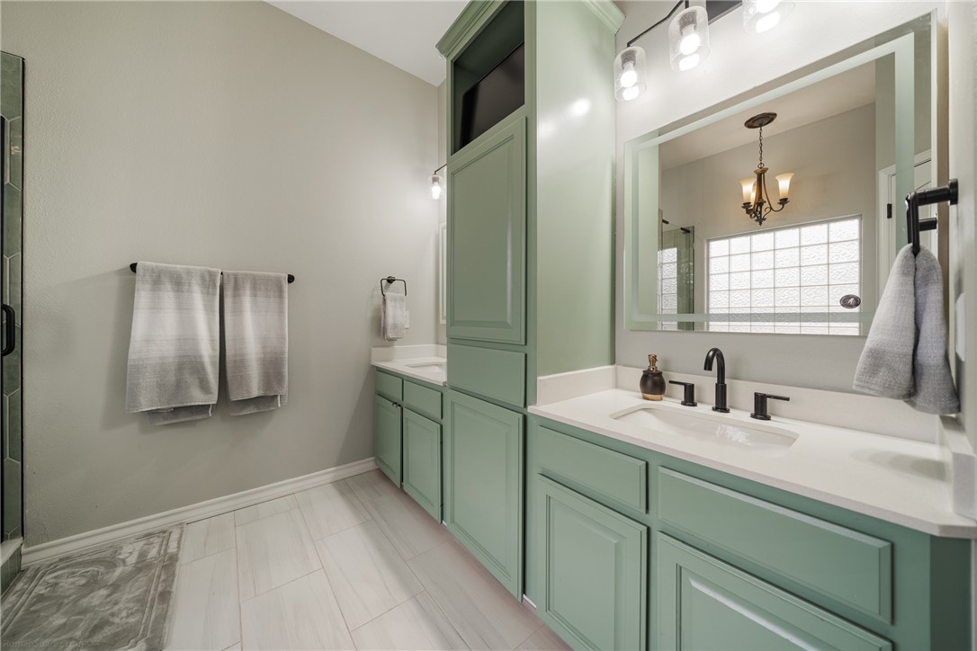 5514 King Trail Property Photo 16