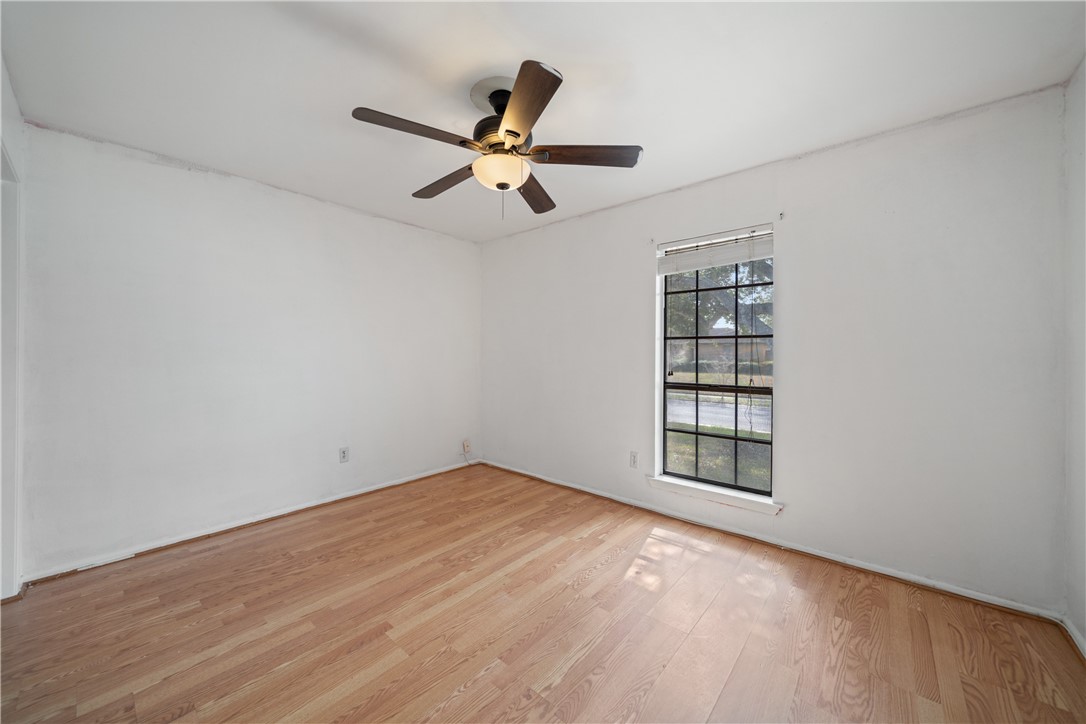 11814 Rustling Cove Dr Property Photo 17