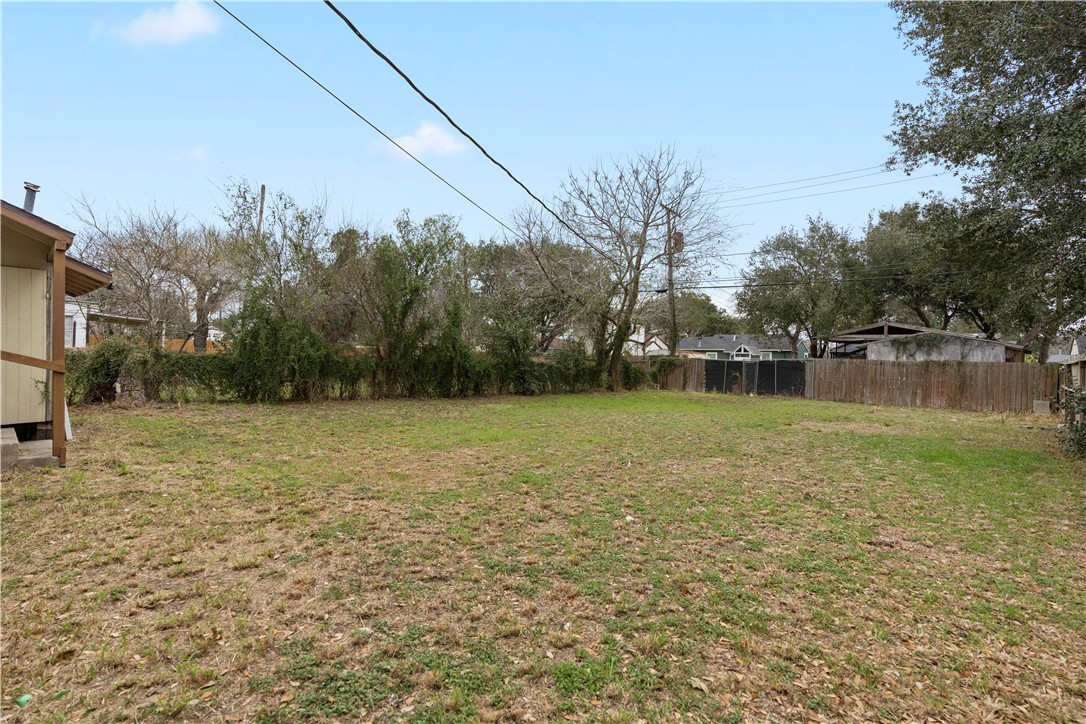 4446 Naples St Property Photo 18