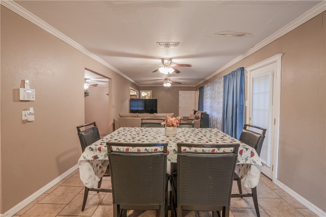 200 Ashburn Ave Property Photo 11