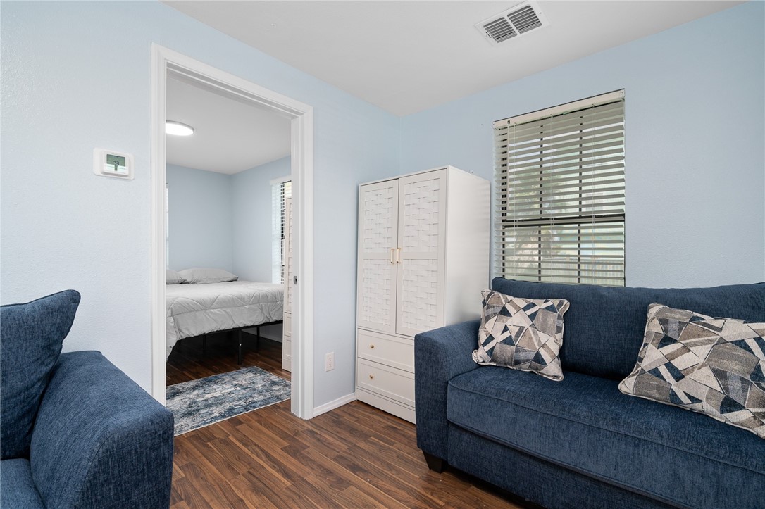 151 W White Property Photo 10