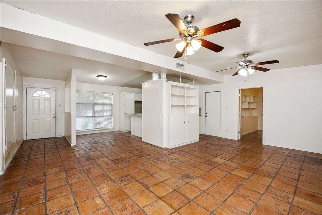 730 Santa Anita Dr Property Photo 4