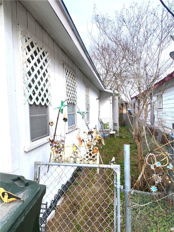 1130 Verbena St Property Photo 3