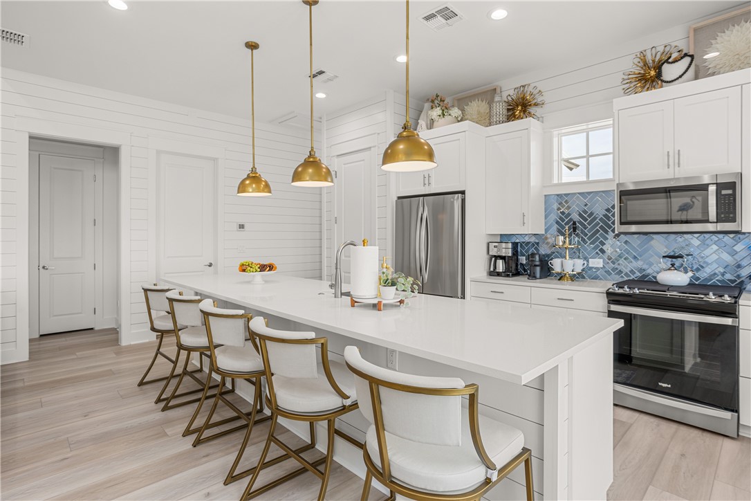 280 Sunrise Property Photo 12