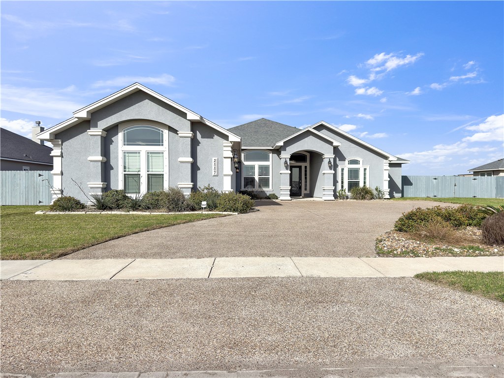 2557 Pacific View Property Photo 4